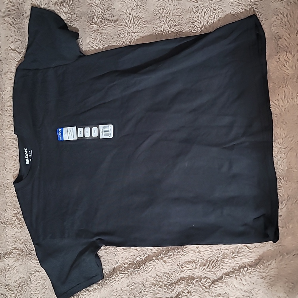 Blank Gildan Tee